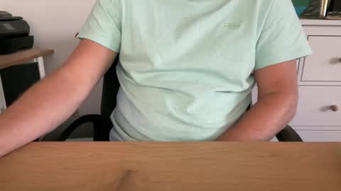 Snapshot of guidolorenzo chatting on May 2026 09:06:01 AM Guido online show from May 2026 09:06:01 AM