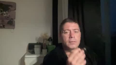 Snapshot of guil0 chatting on July 2026 07:22:01 AM guil0 online show from July 2026 07:22:01 AM