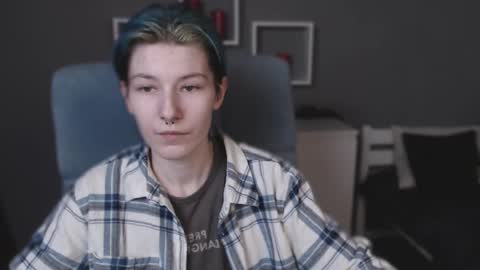 Snapshot of guitarandangell chatting on October 2025 03:36:02 AM guitarandangell online show from October 2025 03:36:02 AM