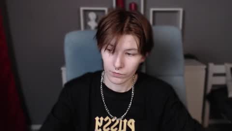 Snapshot of guitarandangell chatting on November 2025 03:48:01 AM guitarandangell online show from November 2025 03:48:01 AM