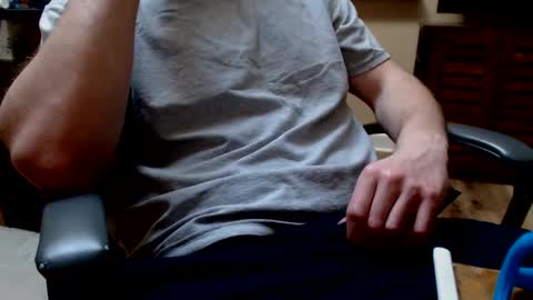 Snapshot of guitarguru420 chatting on February 2025 11:30:01 PM newbies online show from February 2025 11:30:01 PM