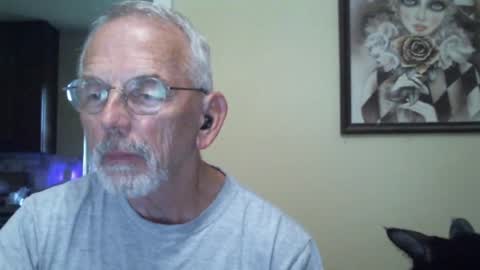 Snapshot of gulfcoast1952 chatting on December 2024 01:46:01 PM Roy online show from December 2024 01:46:01 PM