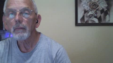 Snapshot of gulfcoast1952 chatting on December 2024 07:43:02 PM Roy online show from December 2024 07:43:02 PM