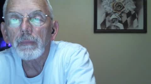 Snapshot of gulfcoast1952 chatting on January 2025 01:42:02 PM Roy online show from January 2025 01:42:02 PM