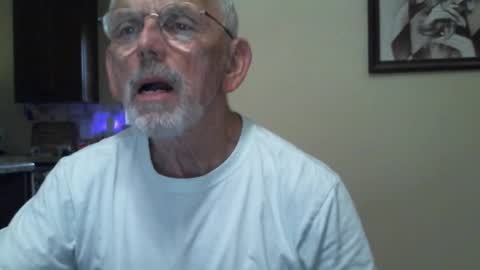 Snapshot of gulfcoast1952 chatting on February 2025 02:22:02 PM Roy online show from February 2025 02:22:02 PM