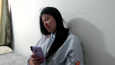 Vane blonde and Hazell black hair online show from November 2025 03:33:02 PM