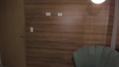 Snapshot of gummyluv chatting on October 2025 08:45:02 AM gummyluv online show from October 2025 08:45:02 AM