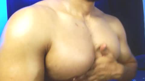 Snapshot of gurushake chatting on November 2025 05:08:02 AM holl latino online show from November 2025 05:08:02 AM