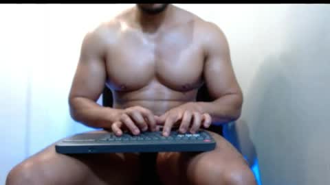 Snapshot of gurushake chatting on May 2026 04:59:02 PM holl latino online show from May 2026 04:59:02 PM