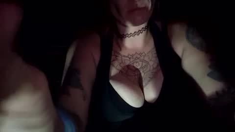 Snapshot of gutterfly86 chatting on May 2026 09:06:02 AM Lilithsgift online show from May 2026 09:06:02 AM