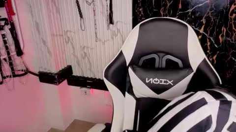 Miss online show from October 2025 04:09:02 PM