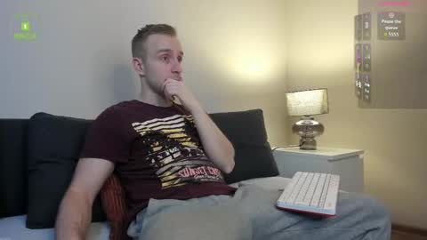 Snapshot of guy_charming chatting on January 2026 06:40:01 AM Buddy online show from January 2026 06:40:01 AM