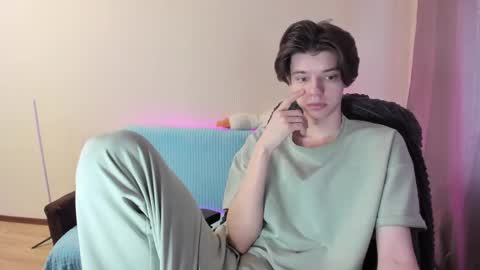 Snapshot of guy_liam1 chatting on February 2025 06:17:02 AM guy_liam1 online show from February 2025 06:17:02 AM