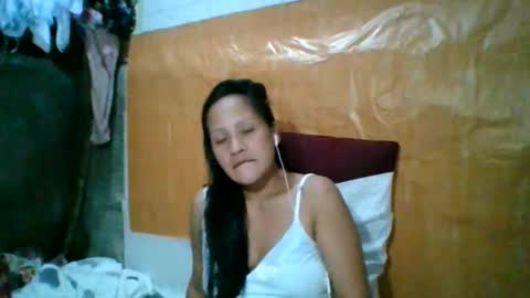 gwenn24 online show from June 2026 12:48:01 PM