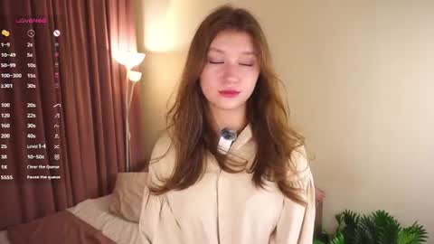 Molly online show from July 2026 05:28:02 PM