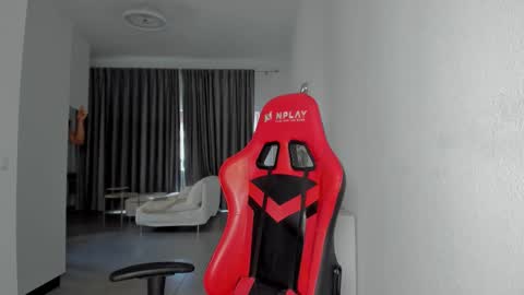 Snapshot of gym_alpha chatting on October 2025 05:04:01 PM Oliver online show from October 2025 05:04:01 PM