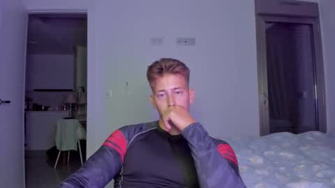 Snapshot of gym_alpha chatting on December 2025 10:14:01 PM Oliver online show from December 2025 10:14:01 PM