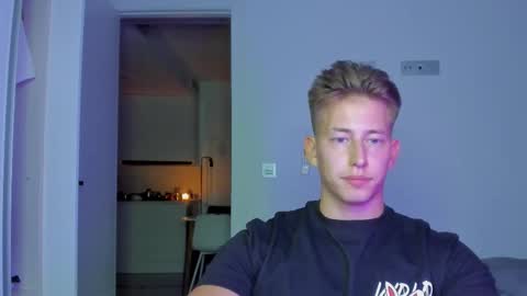 Snapshot of gym_alpha chatting on December 2025 10:38:01 PM Oliver online show from December 2025 10:38:01 PM