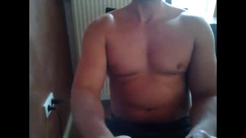 Snapshot of gymxxx_ chatting on February 2025 02:57:01 PM gymxxx_ online show from February 2025 02:57:01 PM