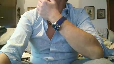 Snapshot of gyrdy chatting on December 2024 03:00:02 PM gyrdy online show from December 2024 03:00:02 PM