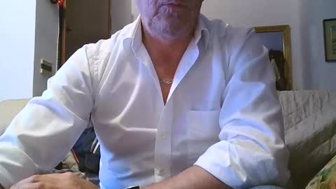 Snapshot of gyrdy chatting on January 2025 05:58:01 PM gyrdy online show from January 2025 05:58:01 PM