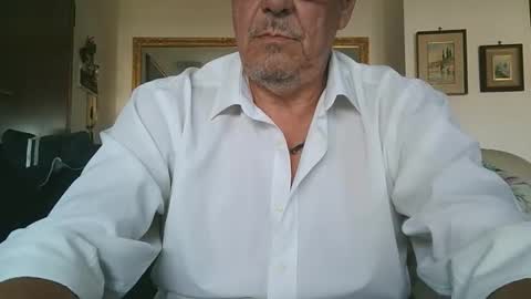 Snapshot of gyrdy chatting on October 2025 01:09:01 PM gyrdy online show from October 2025 01:09:01 PM