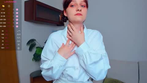 Snapshot of h0lyangel chatting on September 2025 07:26:01 PM Kelly Lilly online show from September 2025 07:26:01 PM