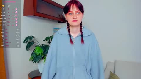 Snapshot of h0lyangel chatting on September 2025 06:57:02 PM Kelly Lilly online show from September 2025 06:57:02 PM