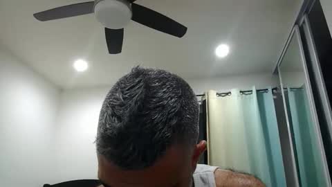 h0nest84 online show from November 2025 02:43:02 AM