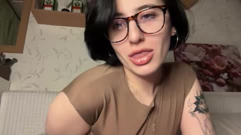 Helga online show from September 2025 01:38:02 PM