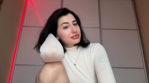 Helga online show from June 2026 04:00:02 PM