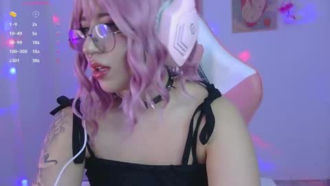 Snapshot of hachiko_love chatting on November 2025 12:32:01 AM Hachiko online show from November 2025 12:32:01 AM