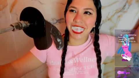 hade_cute2 online show from May 2026 03:19:01 PM