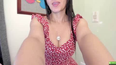 Hae-In online show from January 2025 08:18:02 AM