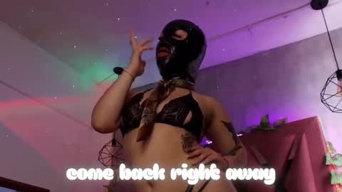 Snapshot of haelycute chatting on October 2025 11:33:02 AM Haely online show from October 2025 11:33:02 AM