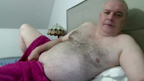 Snapshot of haggisstop chatting on November 2025 02:28:01 PM haggisstop online show from November 2025 02:28:01 PM