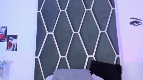 Kendal online show from March 2025 06:00:02 PM