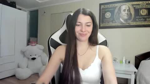 Snapshot of hailey_beauty chatting on October 2025 09:34:02 PM Sk pe Anya388109 online show from October 2025 09:34:02 PM