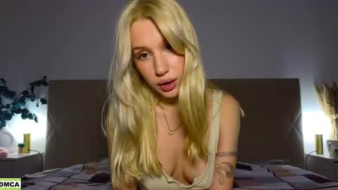 hailey_would online show from May 2026 10:28:01 PM