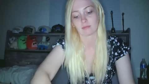 Snapshot of haileyakuma69 chatting on September 2025 11:54:01 PM Hailey and d online show from September 2025 11:54:01 PM