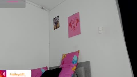 Snapshot of haileyduke chatting on February 2026 11:44:01 PM Hailey online show from February 2026 11:44:01 PM