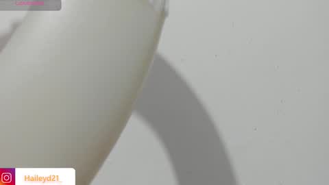 Snapshot of haileyduke chatting on February 2026 07:04:01 PM Hailey online show from February 2026 07:04:01 PM