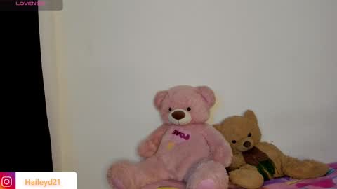 Snapshot of haileyduke chatting on March 2026 12:10:02 AM Hailey online show from March 2026 12:10:02 AM