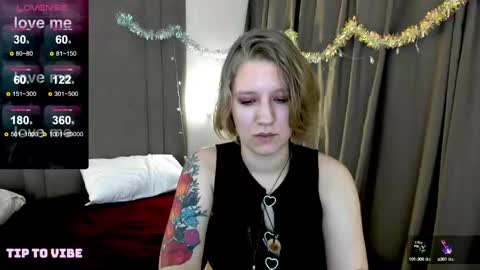 Snapshot of haileyfoxy chatting on January 2025 04:58:02 AM Hailey online show from January 2025 04:58:02 AM