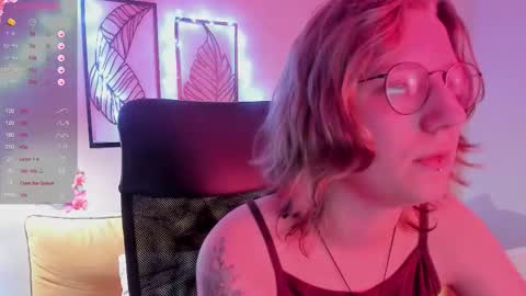 Hailey online show from November 2025 09:19:02 AM