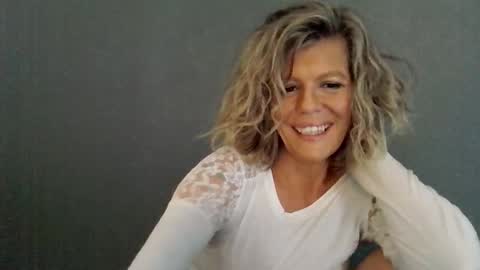 Hailey online show from March 2026 07:54:01 PM