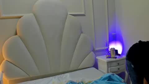 Snapshot of haileysans chatting on April 2026 11:32:01 AM haileysans online show from April 2026 11:32:01 AM