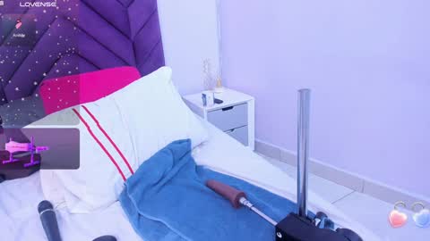 haileystonei online show from January 2025 02:55:01 PM