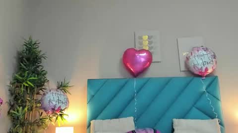 Hailey online show from October 2025 05:53:02 AM