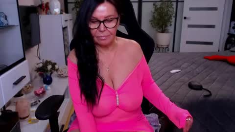 Monika online show from April 2026 12:00:02 PM